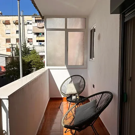 The Magenta Apartman *